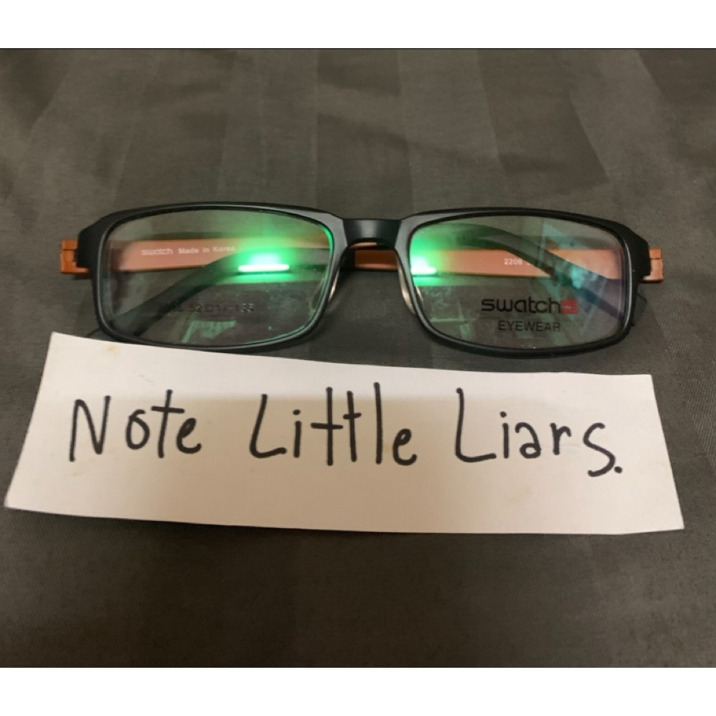 แว่นตายี่ห้อ Swatch (มือสอง สภาพดี)