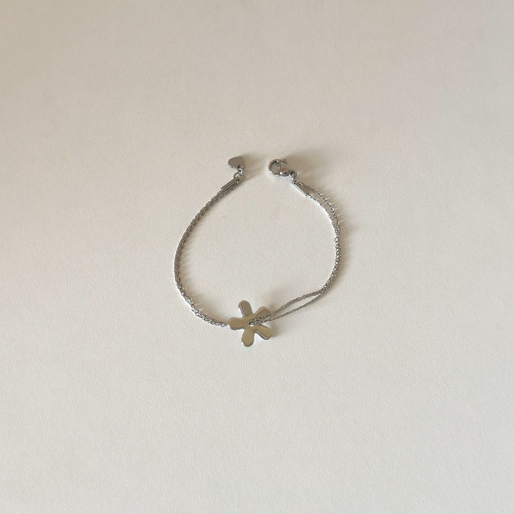bbluemoons - stainless steel flower bracelet - สร้อยข้อมือสแตนเลส