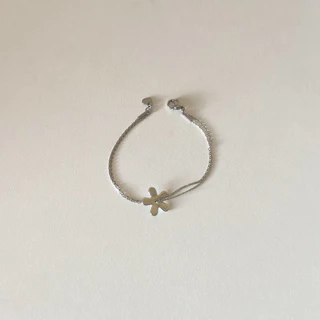 bbluemoons - stainless steel flower bracelet - สร้อยข้อมือสแตนเลส