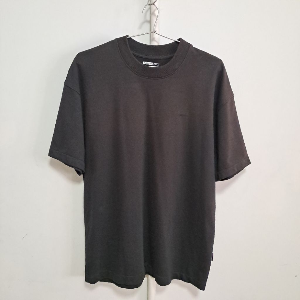 เสื้อยืด ยืดเปล่า Feather Comfort size L (มือสอง)