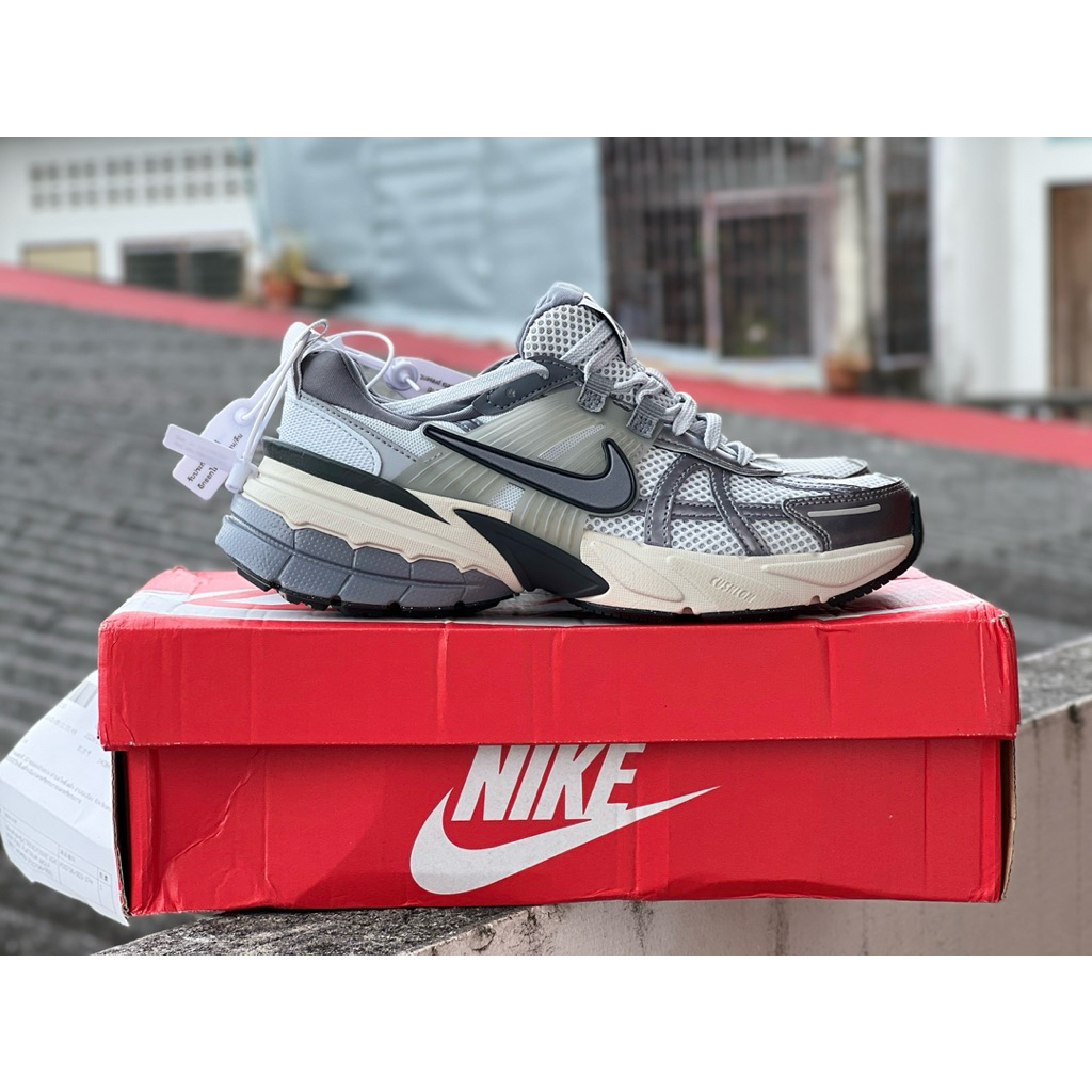 Nike V2K run ของแท้💯