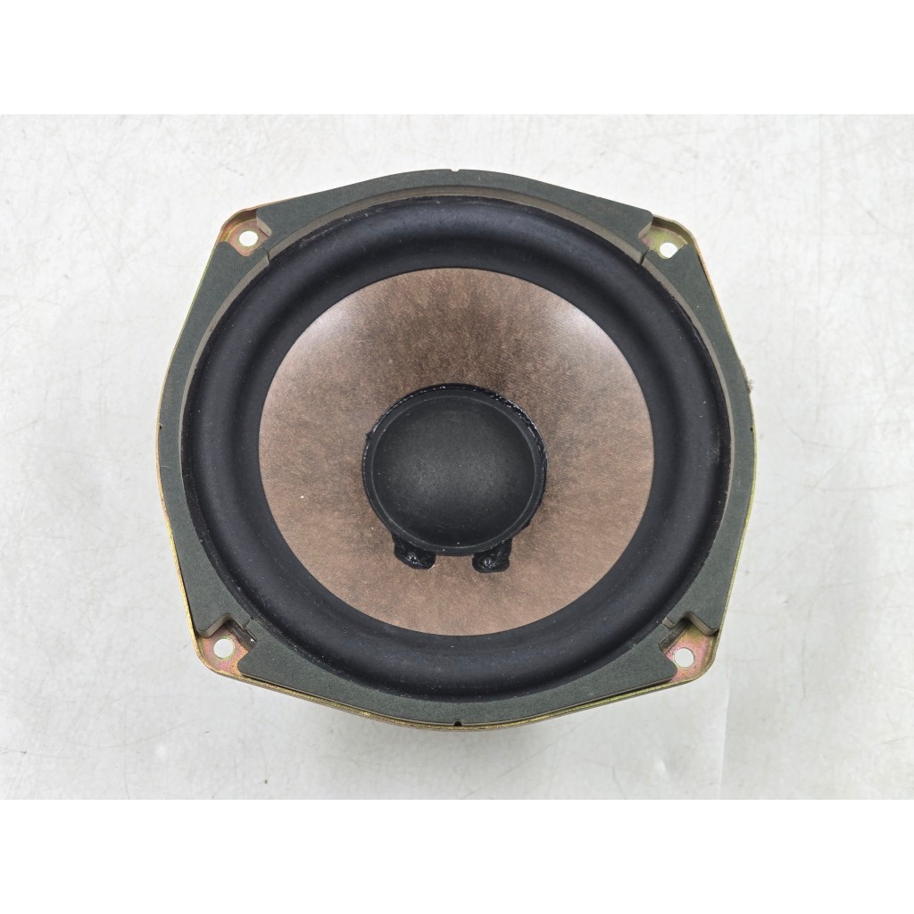 BI56 ดอกลำโพง SUBWOOFER ญี่ปุ่นมือสอง 1 ดอก ONKYO W16146B 20W 3 โอห์ม Woofer 5.5 นิ้ว รอยตามรูป
