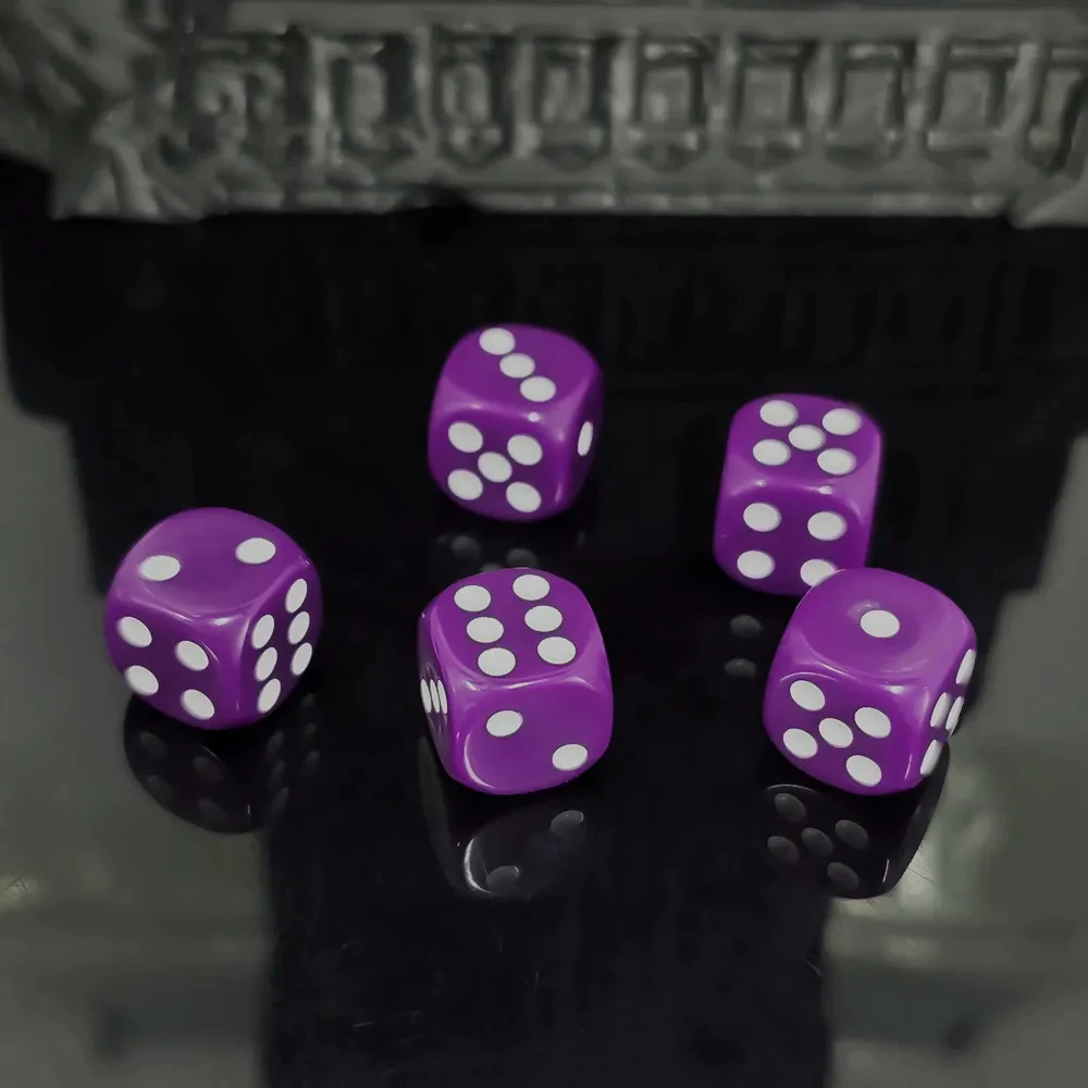 ลูกเต๋า D6 DOT 12 mm. 1ลูก(1die) | ลูกเต๋า Dice For DnD D&D MTG RPG TRPG เกมกระดาน บอร์ดเกม Game ไพ่ทาโรต์ Magic เมจิก thumbnail 8