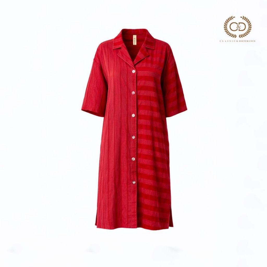 C&D เสื้อเบลาส์ ผ้าคอตตอล สีแดง CR3WRE