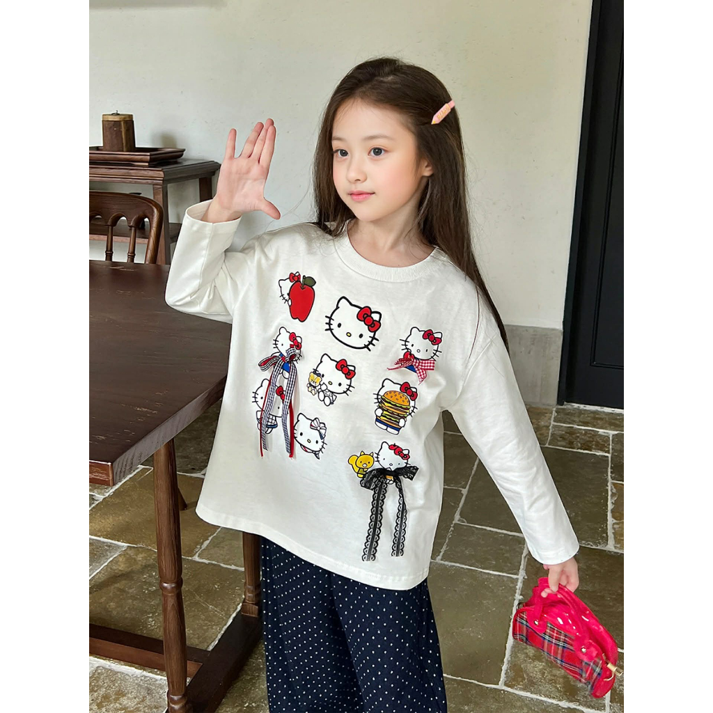 (**พร้อมส่งจากในไทย**)NO.875/876 เสื้อยืดเด็กแขนยาว*สีแดง/ฟ้า* แต่งโบว์ (เฉพาะเสื้อเท่านั้น)