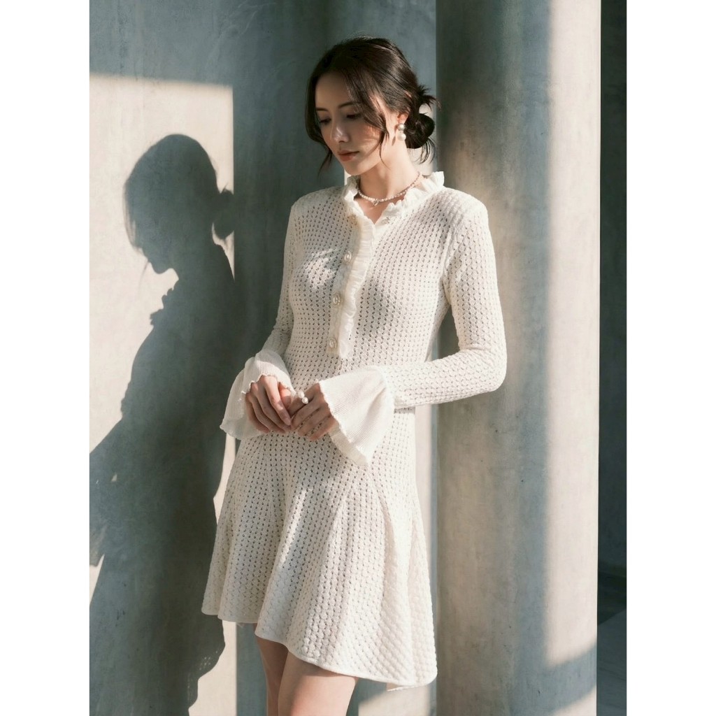 MG248-0226 : White Pointelle Knit Dress