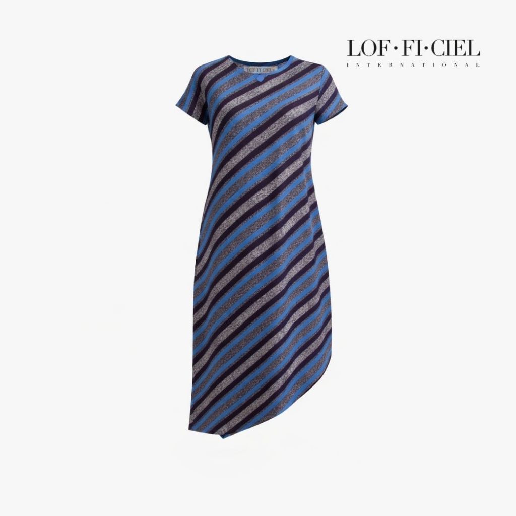 LOF-FI-CIEL Dress เดรสทรงยาว ผ้าพลีทพิมพ์ลายเส้นเฉียง สีฟ้า FR58NV