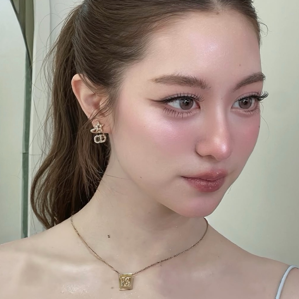 ถูกที่สุด ของแท้ ขายดีมาก New dior clair D lune earrings ต่างหู รุ่นนี้ขายดีสุด ดีไซน์เก๋สุดๆ ราคา ถูกที่สุด ดีลบีเคเค แกลเลอรีภาพที่ 8