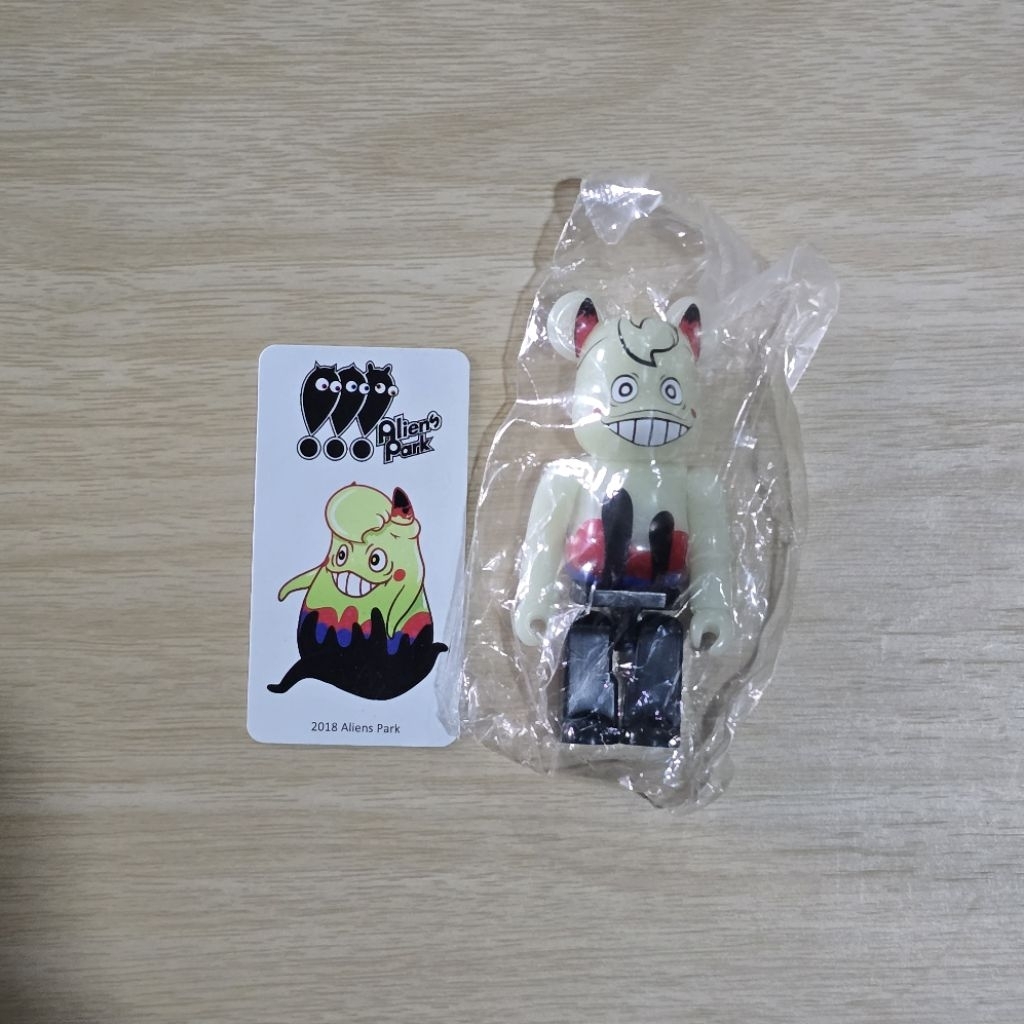 ขาย Bearbrick Be@rbrick Kubrick 100% Series 37 S37 Secret Alien Park GID 1/192 1:192 ของใหม่ Medicom