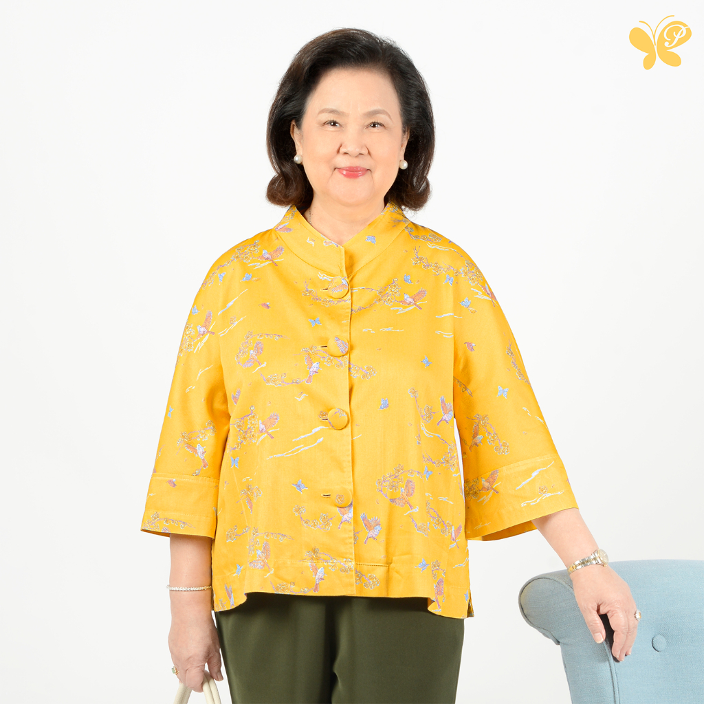 เสื้อผู้สูงอายุ Miki Oversized Top - Wintersweet Flowers ผ้า Cotton 100% ทรงหลวม พิมพ์ลายดอกไม้และนก กระดุมปั้มมือ