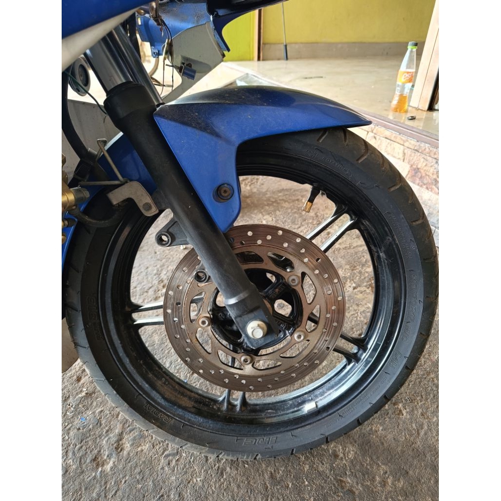 ล้อหน้า r15 ปี 2014-2016 พร้อมยางมือสอง