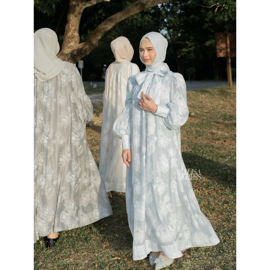 Heartmade-Salisa dress(เดรสยาวผ้าไหมพิมพ์ลายดอกแขนพองพร้อมซับใน)