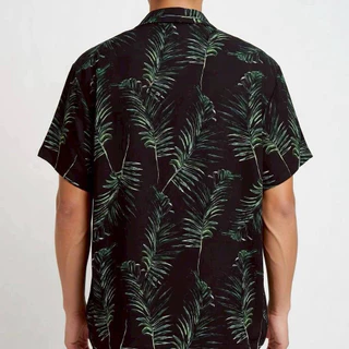 เสื้อเชิ้ตฮาวาย ลายใบไม้เขียว (พื้นสีดำ) ผ้าไหมอิตาลี