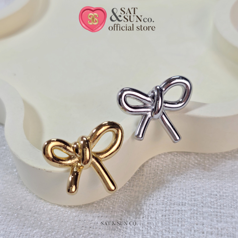 SATANDSUN Just a BOW stud earrings ต่างหูดีไซน์โบว์ ขนาด 2 cm  มีให้เลือก 2 สี