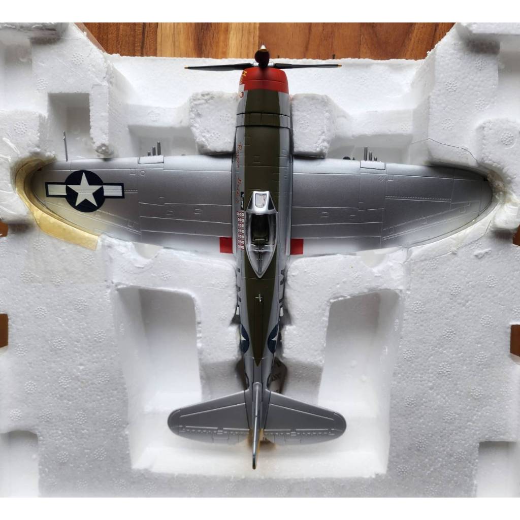เครื่องบินรบ P47 Thunderbolt P 47เครื่องบินเหล็ก P-47 Air Fighter plane metal วัสดุเหล็ก ลำใหญ่ P51