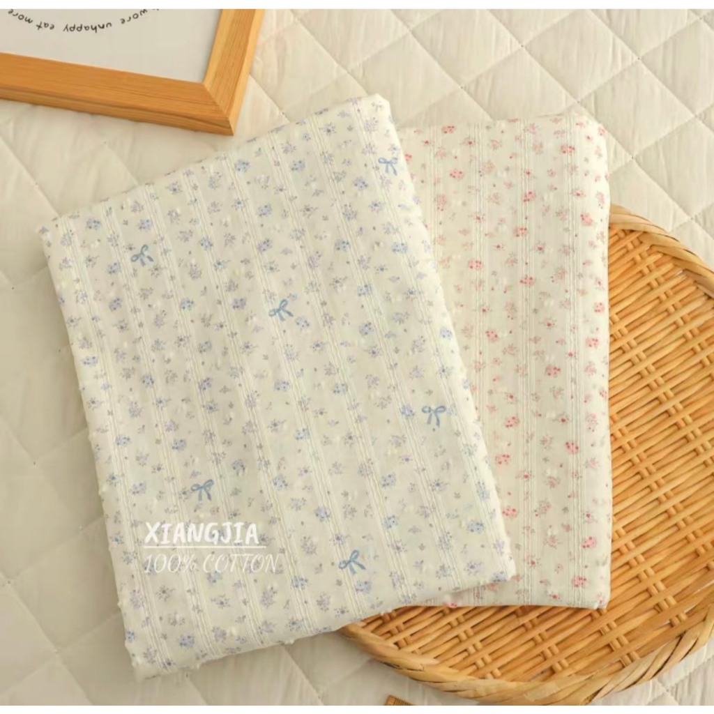 Preorder-ผ้าคอตตอนJacquard(ทอลายในเนื้อผ้า) คอตตอน100% หน้ากว้าง 145ซม. ผ้าเมตรนำเข้า