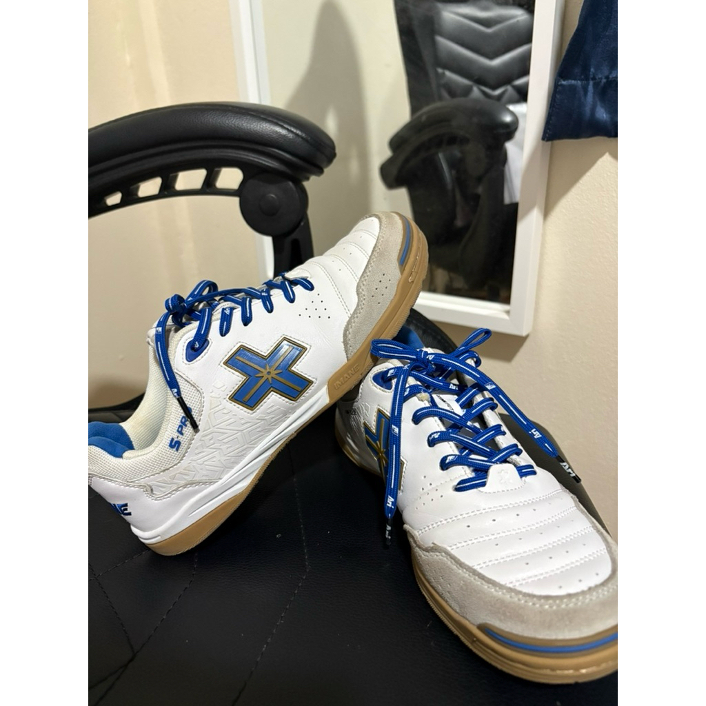 รองเท้าฟุตซอล imane  (มือ2 )สภาพน้องฟ้าา