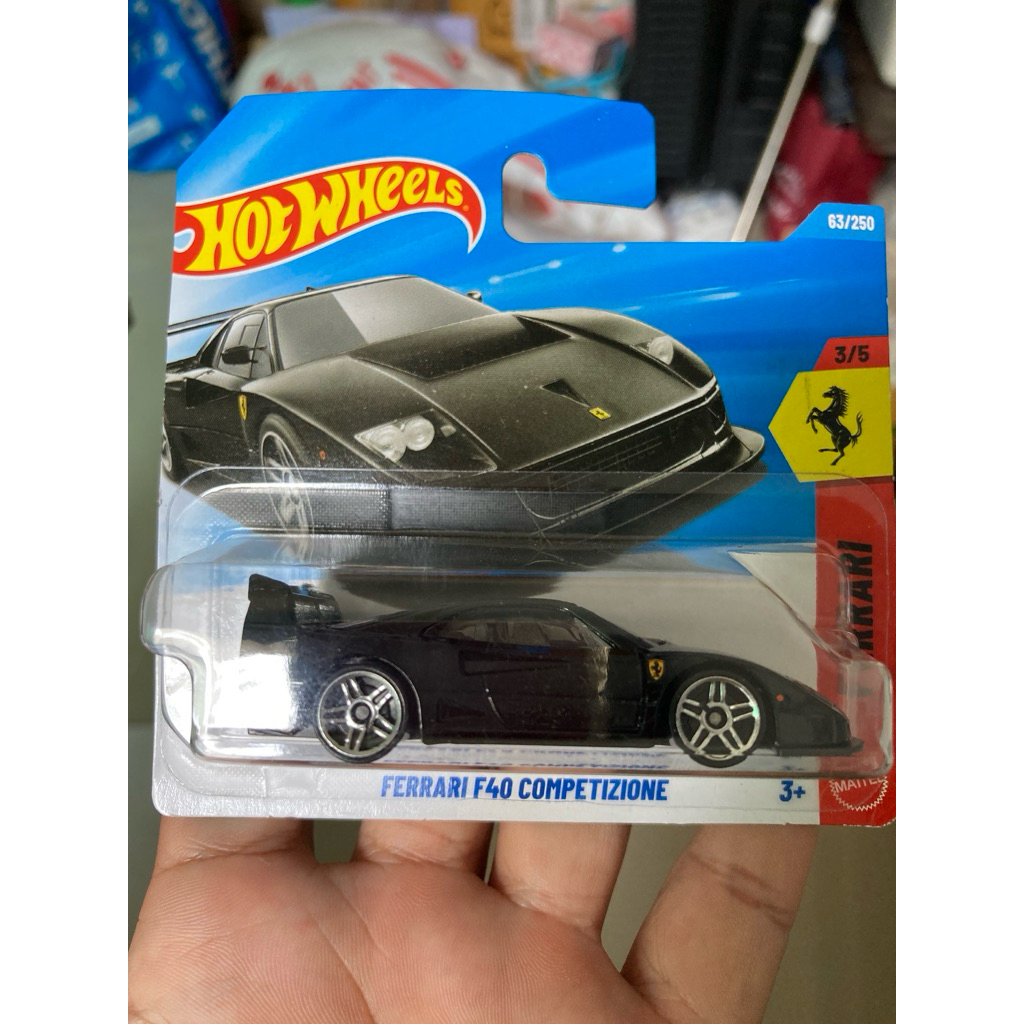 Hot wheels 1/64 Farrari F40 Competition