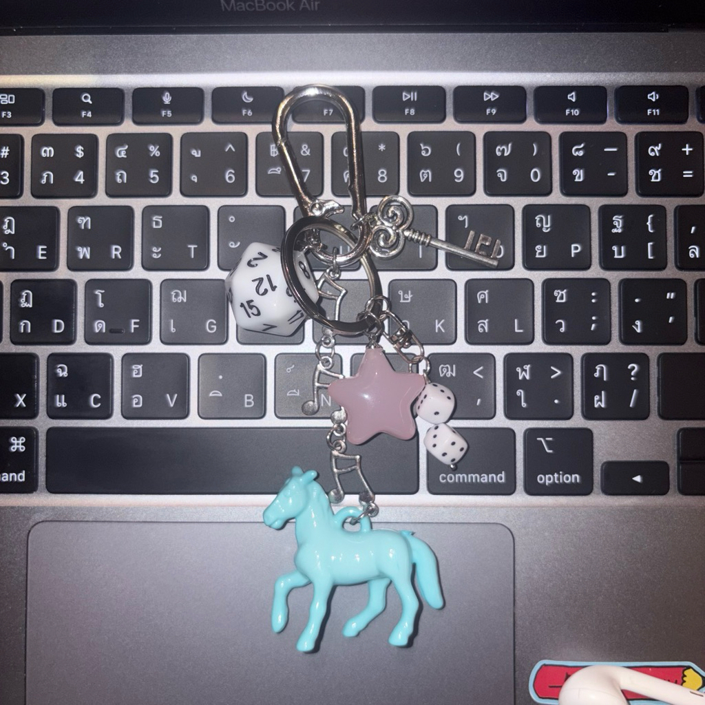 [ พร้อมส่ง ] พวงกุญแจม้า horse charms 🐎🪽🎵🌺