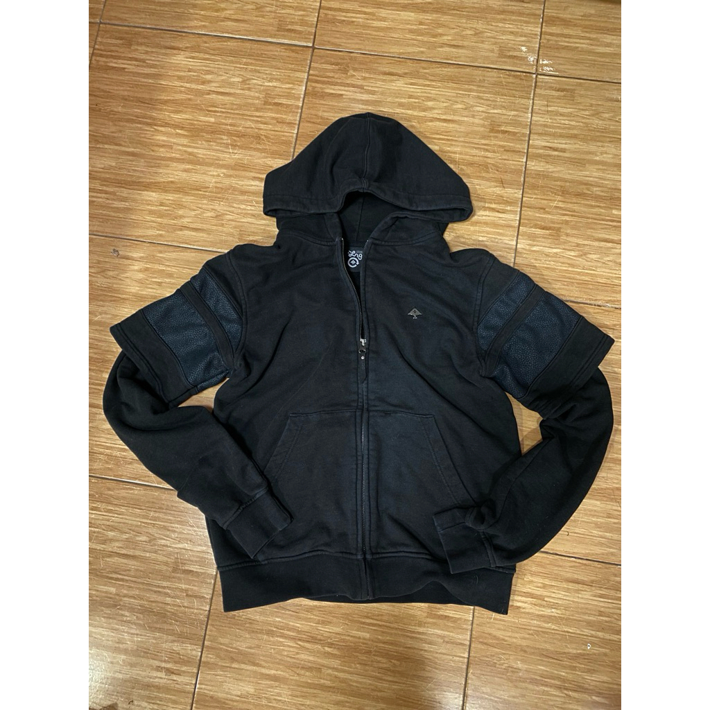 LNG Hoodie สภาพมือสอง