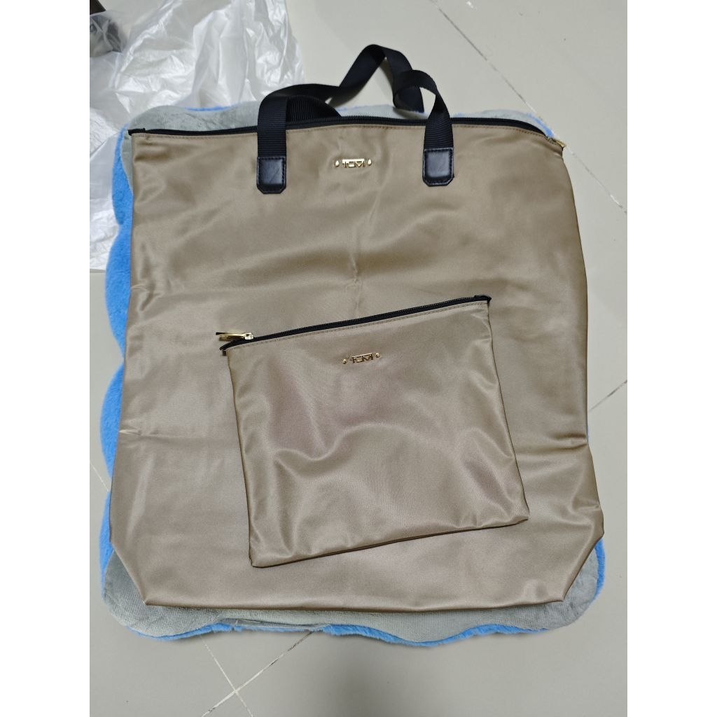 (2)TUMI Voyageur  Just in Case n/s Tote Bag มือสองของแท้