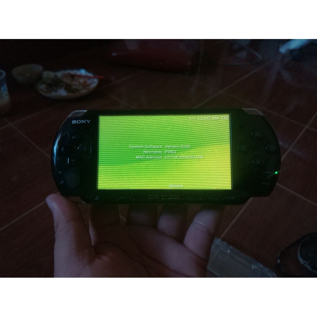 psp 3000  มือ2 ฝาปิดแบตใหม่ แถมเคสใส ฟิลม์ เมม64 แบต สายชาร์จ ครบ เครื่องไม่ได้แปลงและไม่เกม