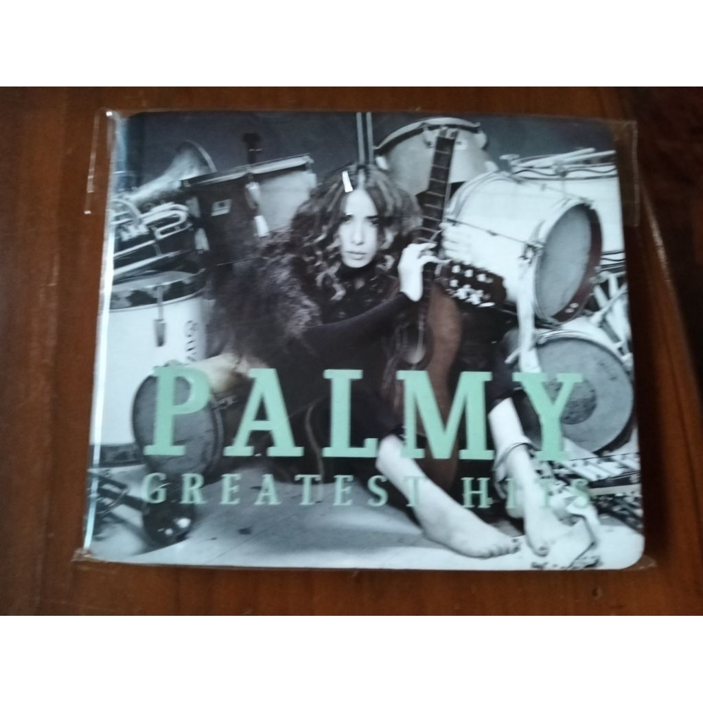 ซีดีเพลง cd music ปาล์มมี่ Palmy greatest hits แผ่นคู่ มือสอง รอยขนแมวบางๆ แบบมีกล่องสวม และไม่มีกล่