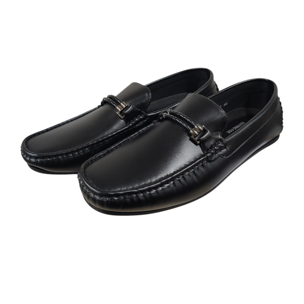Heavy shoes รองเท้าหนังผู้ชายในเครือแบรนด์Roving Foxรุ่น FC2002 สีดำ