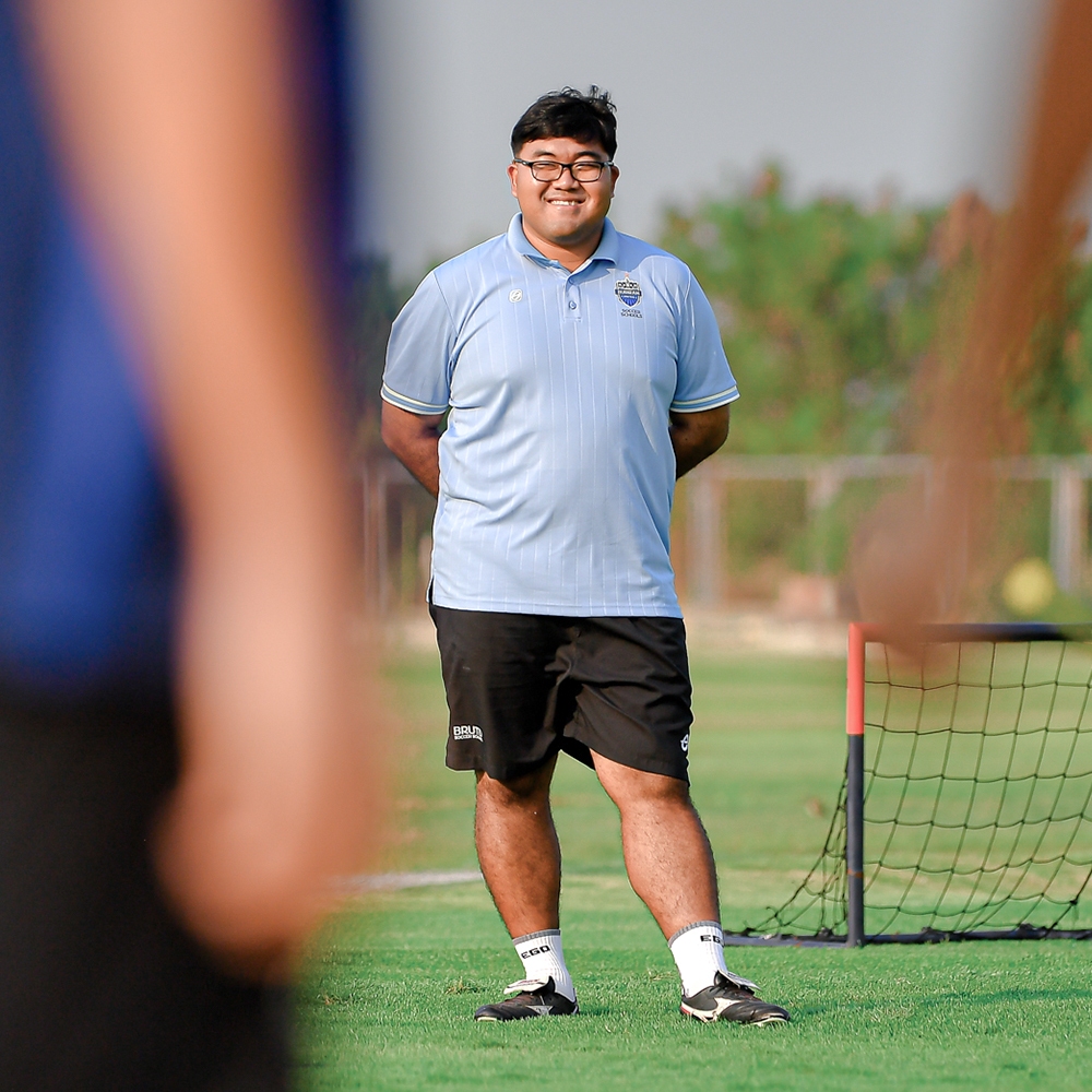 EGO x BRUSS เสื้อโปโลแขนสั้น ฟ้ามาลิบลู ฤดูกาล2026