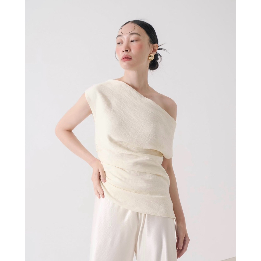 Soul sister เสื้อเปิดไหล่ รุ่น Ava Top