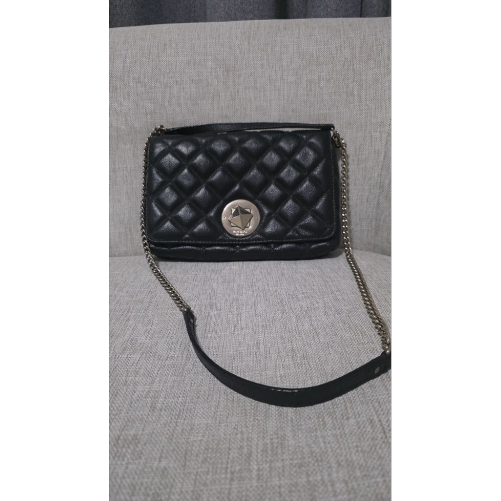 กระเป๋าสะพายข้าง kade spade