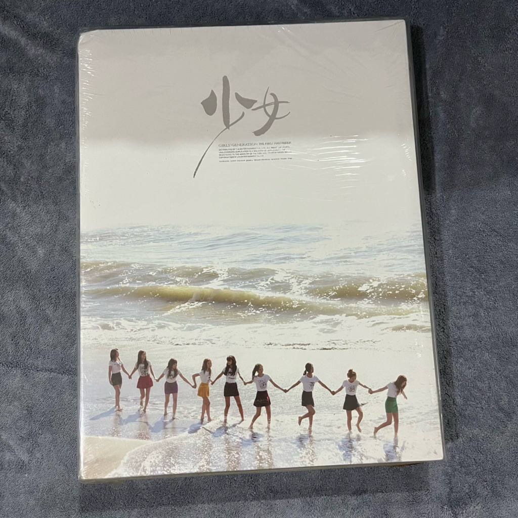 ⭐️ SNSD | Girls' Generation SNSD The First Photo Book: 少女 (Girls In Tokyo)