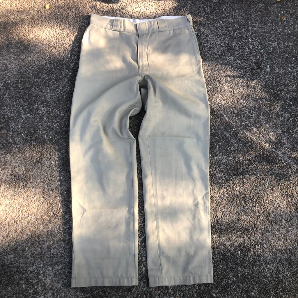 Dickies 874 Original Fit สีครีม เอว 34 สภาพเซอร์ (มีตำหนิปลายขาฉีก/รูมด) มือสอง