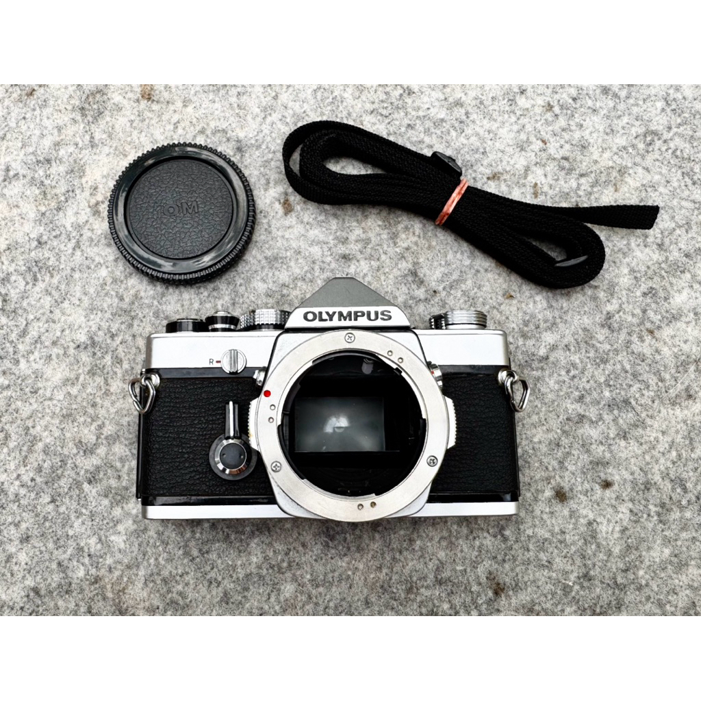 บอดี้ olympus om1 สวยใช้ได้เต็มระบบ