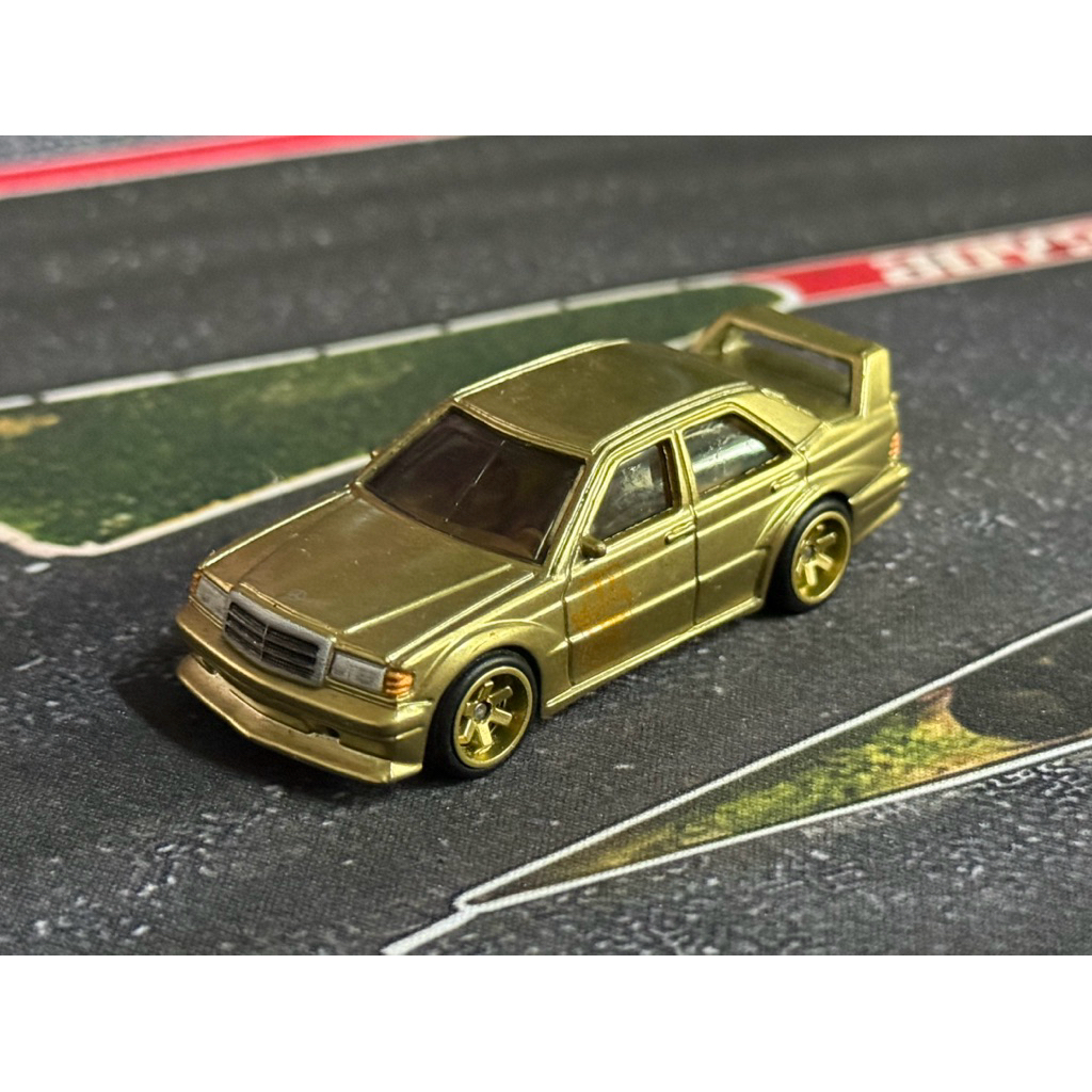 Hot Wheels Car Culture  Mercedes-Benz 190E Chase 0/5  ขนาด 1:64  นอกแพ็ค