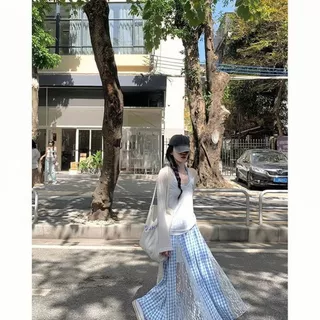 ชุดกันแดดสีพื้น สไตล์ลำลอง เสื้อยืดแขนยาวคอวี เสื้อคลุมตัวสั้นระบายอากาศได้ดี เหมาะสำหรับฤดูร้อน ช่วยให้ดูผอมเพรียว สไตล