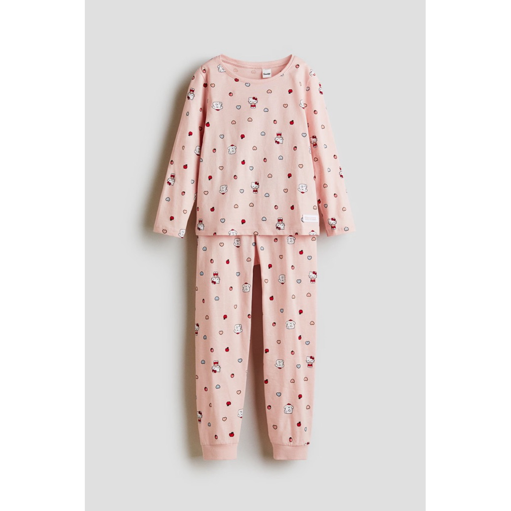 H&M ชุดนอนคิตตี้ สีชมพู แขนยาว ขายาว ไซด์ 1.5-6 ปี ของแท้ ใหม่ พร้อมส่ง