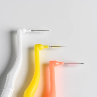 DENTALPRO L Shape แปรงซอกฟัน 0.7-1.0 มม 4P จากญี่ปุ่น เพื่อคนจัดฟัน ทำความสะอาดซอกฟัน