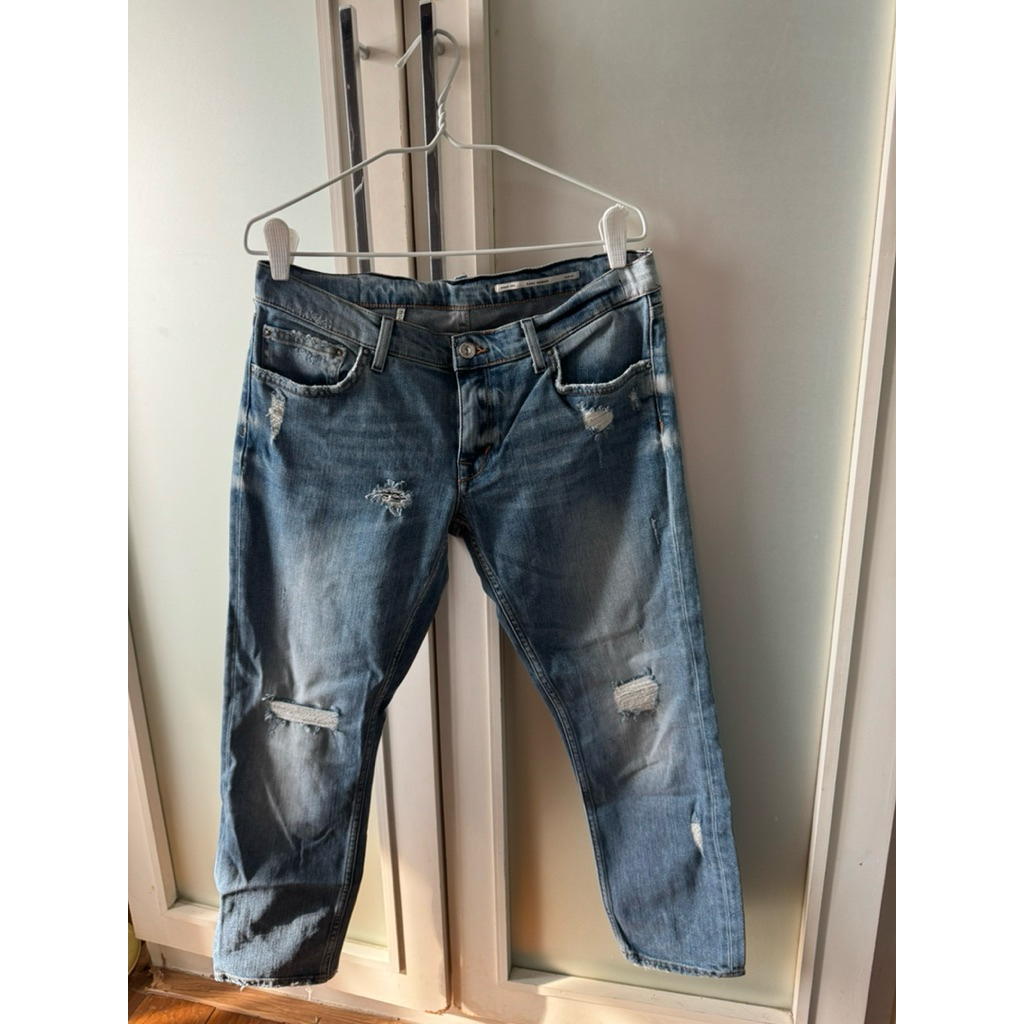 ส่งต่อกางเกงยีนส์ ZARA