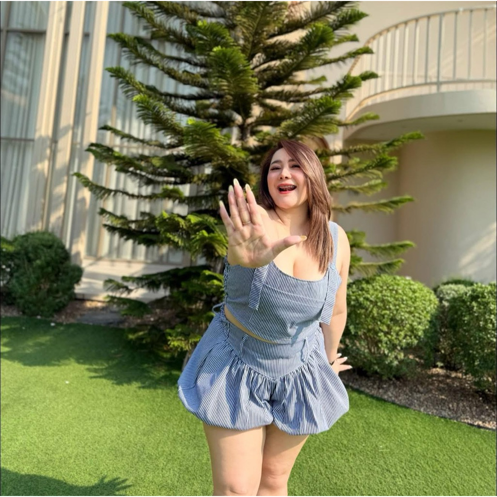 Thanyathep เซ็ตขาสั้นสาวอวบ เซ็ตสาวอวบป้ายห้อยThanyathep สาวอวบ