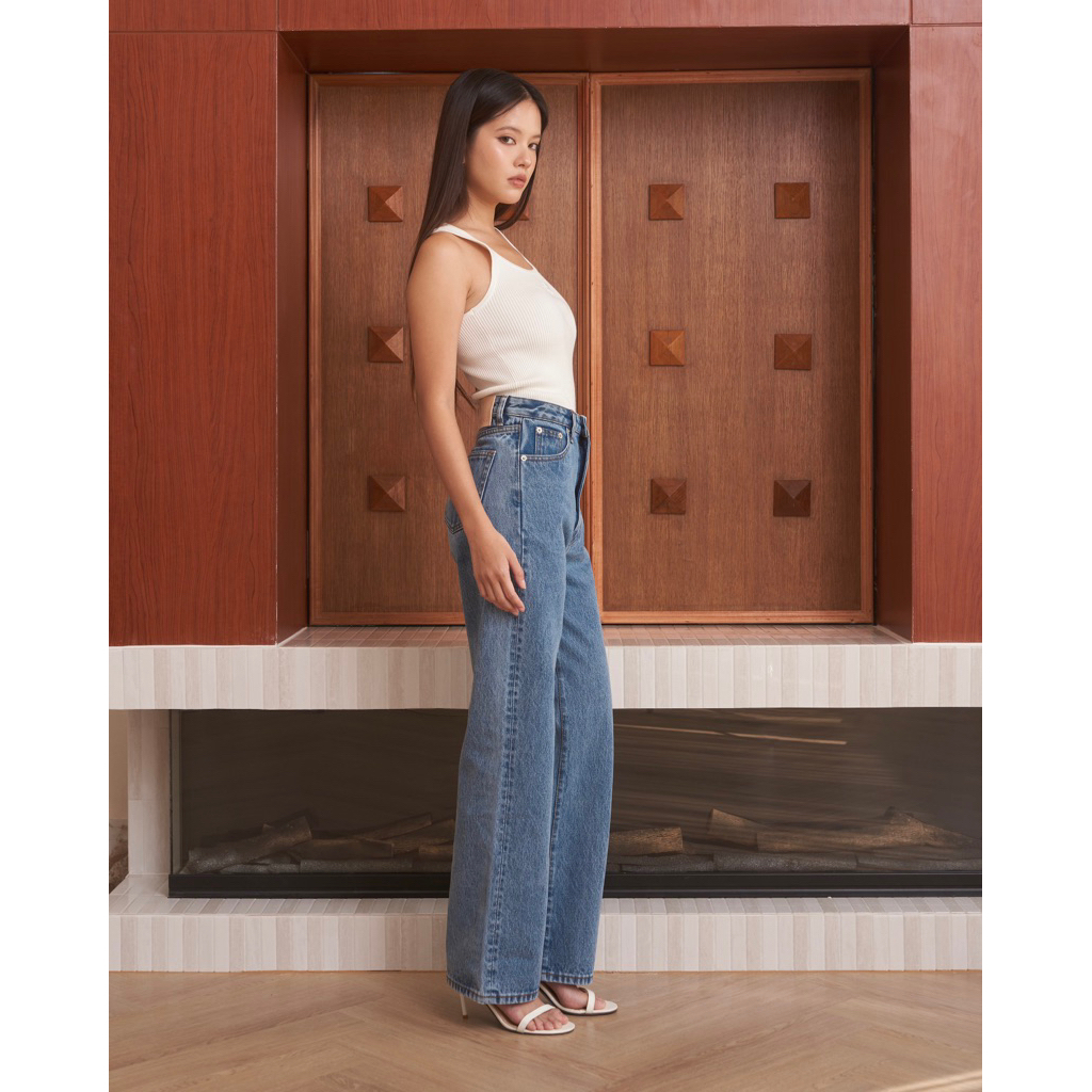 ORNCHUU SIGNATURE JEANS – High Rise Straight