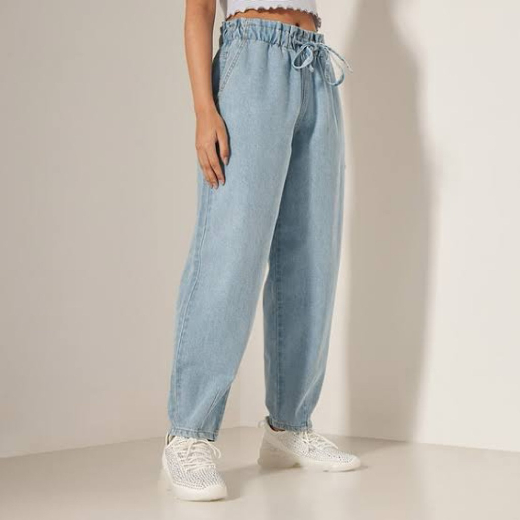 มือสอง : กางเกงยีนส์ lee cooper ผู้หญิงของแท้ เอวยืดสม็อคหลัง