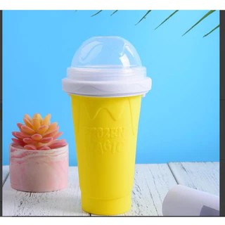 Slushy CUP แก้วทำสเลอปี้– แก้วซิลิโคนบีบได้ ช่วยให้เครื่องดื่มกลายเป็นเกล็ดน้ำแข็งเร็วขึ้น