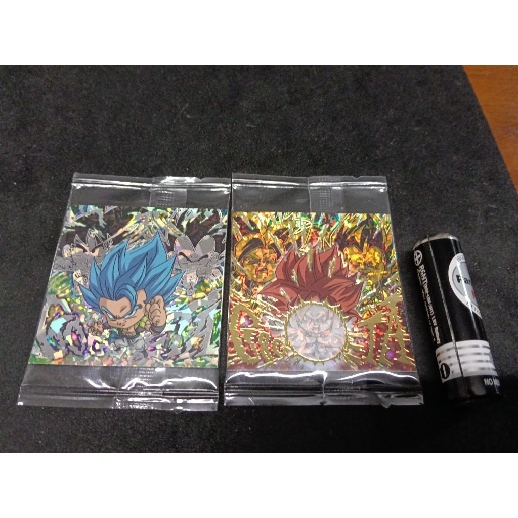 สติ๊กเกอร์ UR และ UGR Dragonballs สภาพใหม่ยังไม่แกะซีล รวม 2 ใบ สินค้ามือสองโกดังญี่ปุ่น ราคาเพียง 1