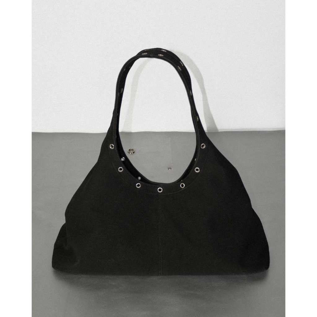 PYR. BAG : กระเป๋าสะพายไหล่ ทรงสามเหลี่ยม