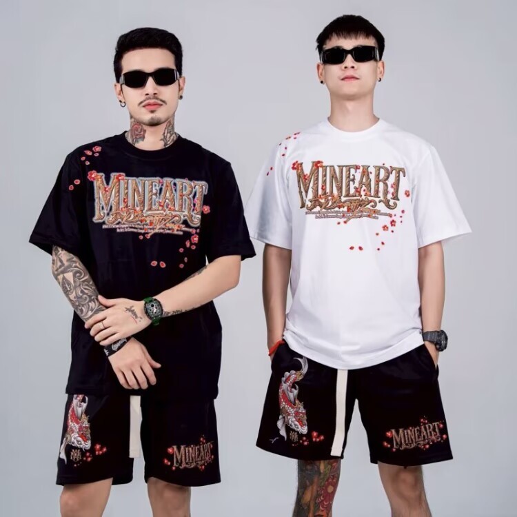 เสื้อยืดปลาคาร์ฟ Oversize Asian Streetwear ผ้าคอตตอน ใส่สบาย ลาย Koi Spirit พรีเมียม สตรีท พร้อมส่ง