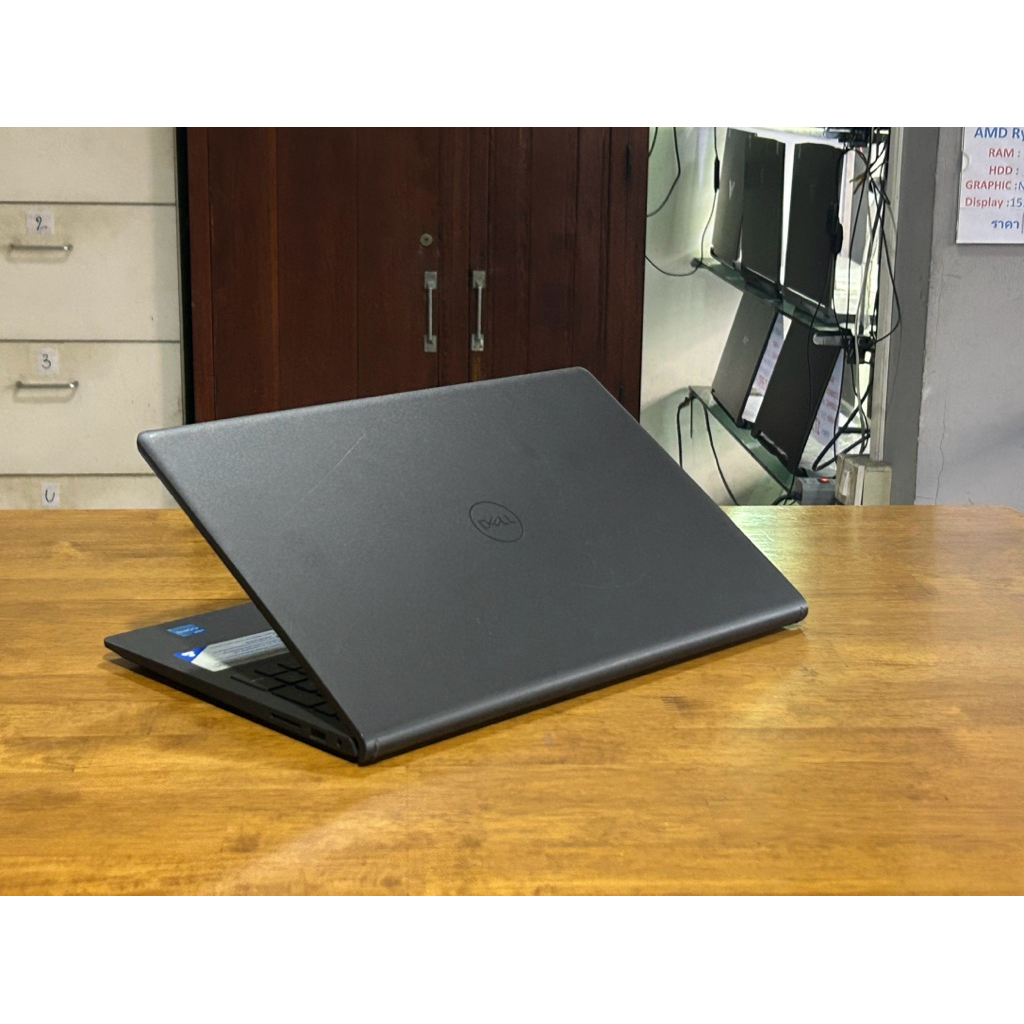 Dell Inspiron 3530 i3-1305U Ram8GB