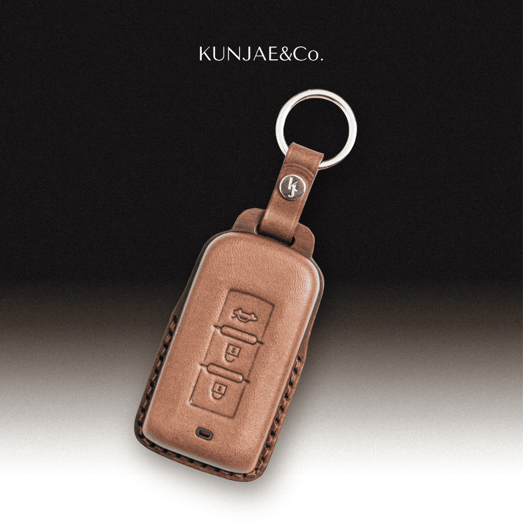 KUNJAE&Co. เคสกุญแจรถยนต์ MITSUBISHI หนังวัว Italian Calfskin (Handmade จัดส่งใน 7-10 วัน)