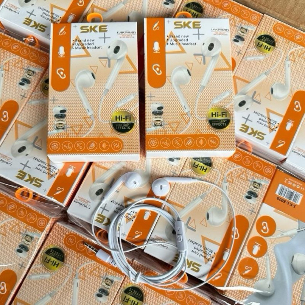 หูฟังในกล่อง  มีไมโครโฟน ราคายกโหล12ชิ้น