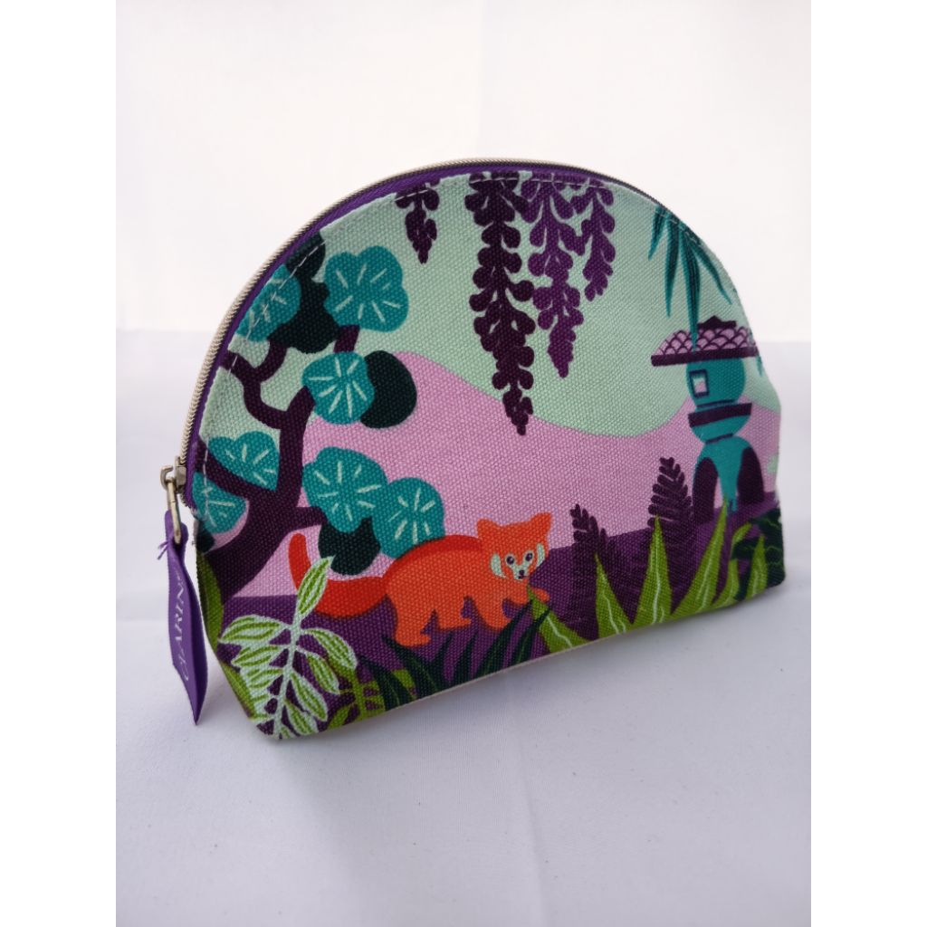 กระเป๋าเครื่องสำอางคาแรงส์  Clarins รุ่น Forest Deer Half Moon Pouch